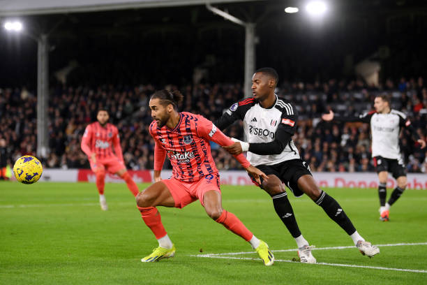 英超第17輪阿森納3-1西漢姆聯 阿森納主場10連勝7分領跑英超！沒熱蘇斯還有三箭頭！.